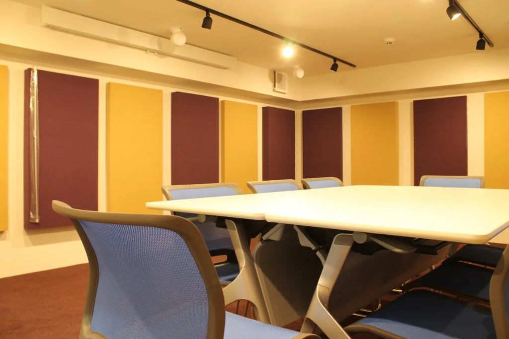 ビル地下にあるスタジオ