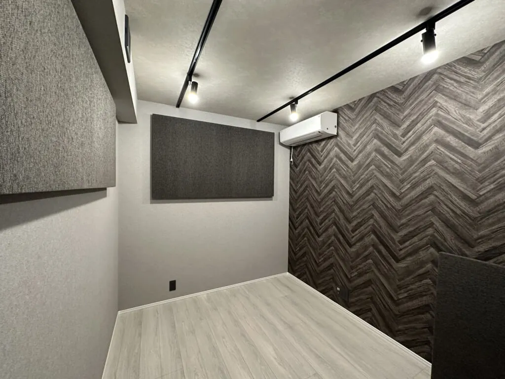 ボイスチャット/音楽鑑賞 防音室