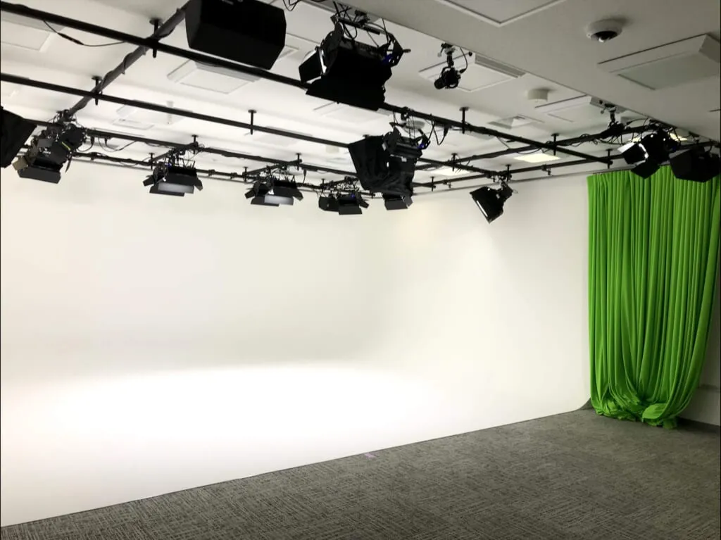 株式会社MIXI 様