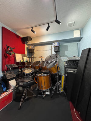 エレクトリックドラム、カラオケ用防音室（マンション内）